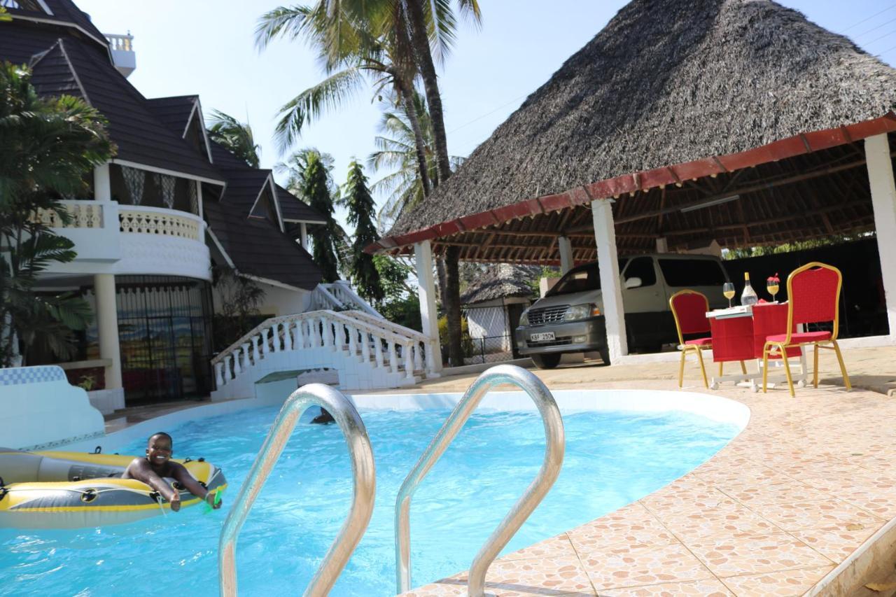 Room In Guest Room - A Wonderful Beach Property In Diani Beach Kenya Mombasa Exterior photo